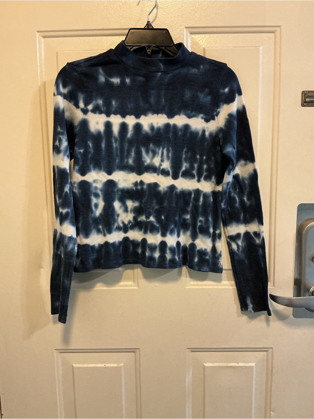 American Eagle Outfitters Navy and Cream Waffle-Knit Top